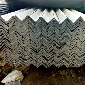 企业集采国标角钢 货架用角钢镀锌角钢 带材质冲孔角钢价格优惠
