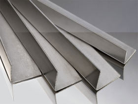 镀锌角钢，无锡现货镀锌角钢，可根据客户要求加工，冲孔，定尺