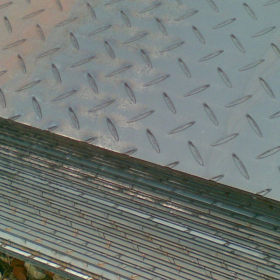 供应HQ235B首钢国标花纹板 酸洗碳钢铁菱形花纹钢板 花纹板开平
