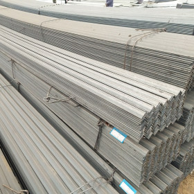 泰安现货国标角钢 Q235B 黑角钢规格齐全品质保障优质等边角钢
