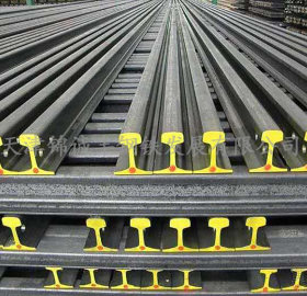 天津钢轨价格 供应50kg国标轨道钢  QU71Mn重轨  建筑装饰铁轨