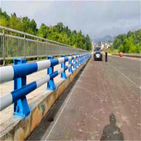 重庆 国标护栏常用钢材圆钢管方钢管或压型钢板铁丝表面处理工艺